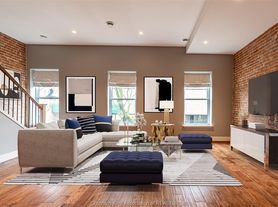 69 King St W, Chatham Kent, ON