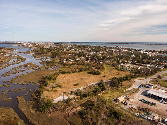 4th image of 2400 Ferabee Dr