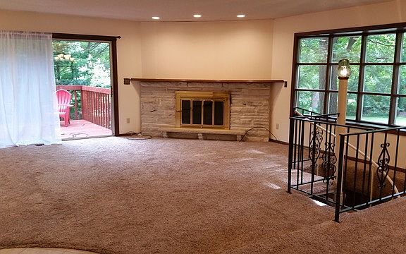 2nd image of 5831 Heatherwood Ln