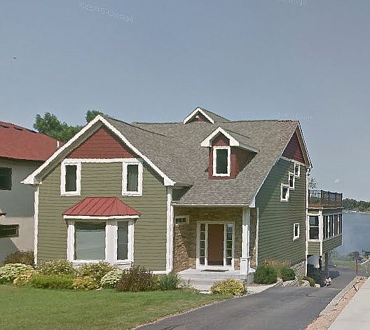 1st image of 324 W Lake St