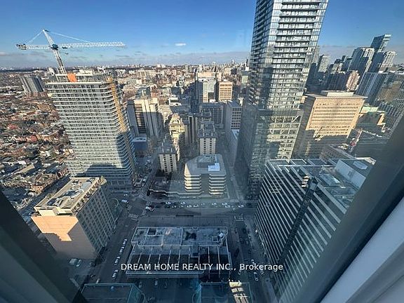 5th image of 238 Simcoe St #3810