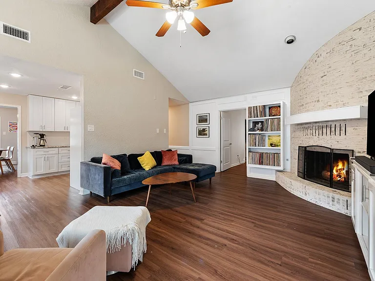 2907 Broadmoor Dr — Photo 24