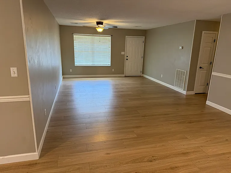 8118 Marsala Ln — Photo 3