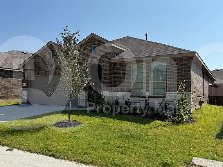 9741 McClane Farm Dr — Photo 2