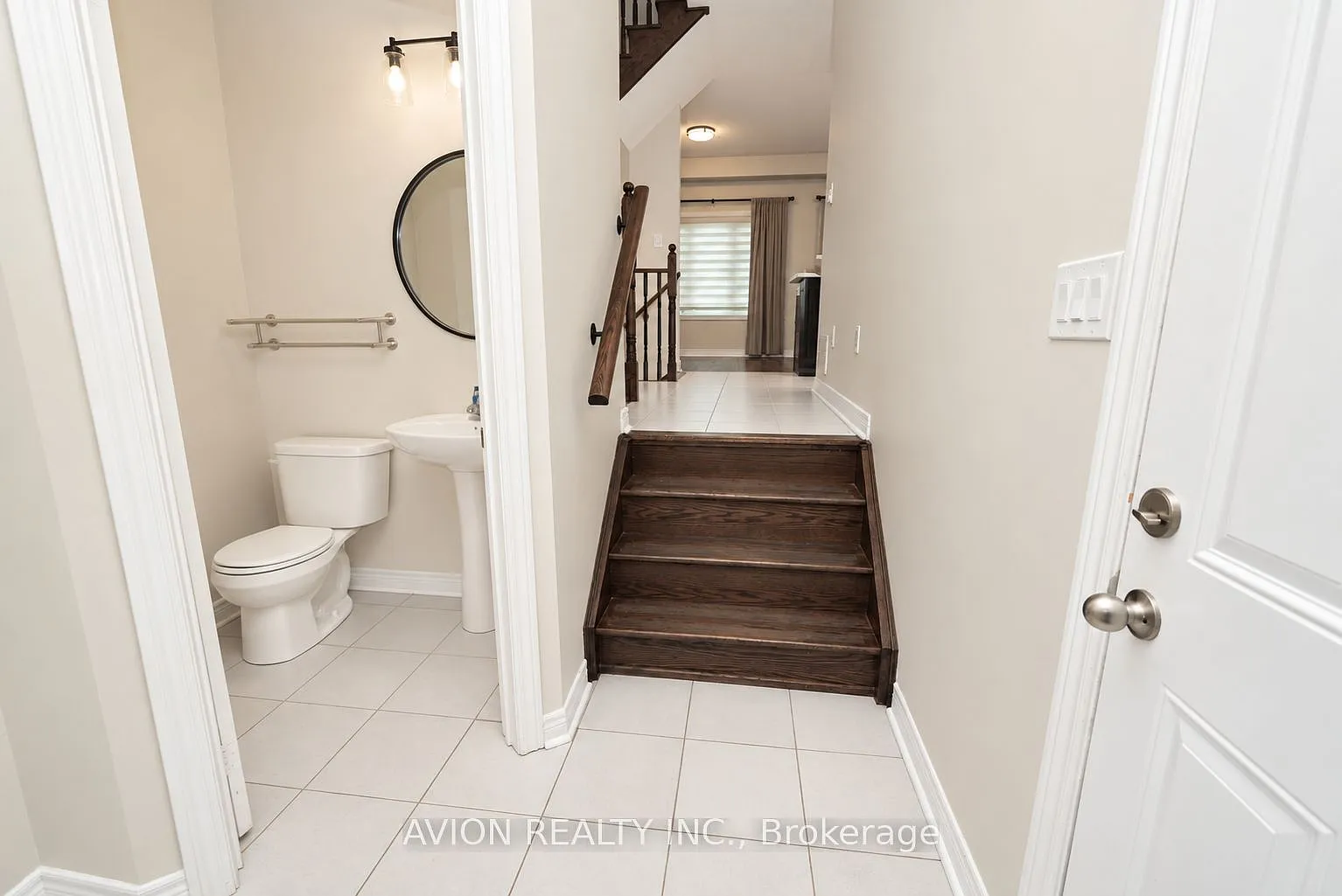 3 bed, $2,850 — Photo 2