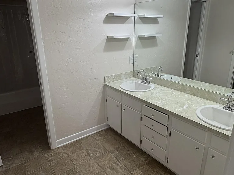 2320 Grangeway Rd — Photo 18