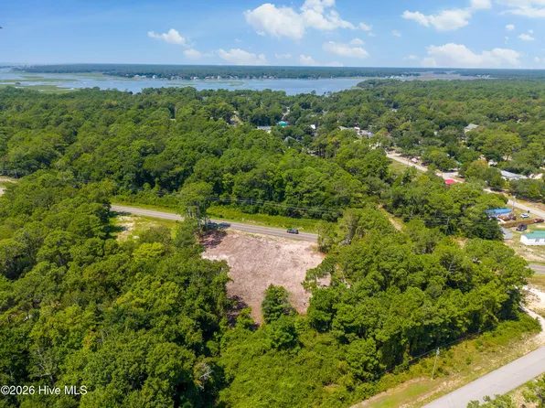 3640 Sunset Harbor Road SE, Bolivia, NC 28422