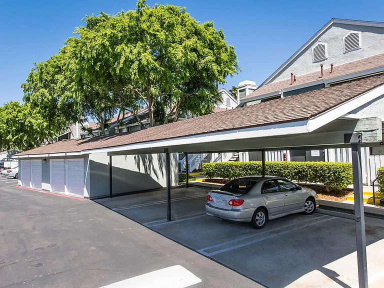 SYCAMORE GREENS APARTMENT HOMES — Photo 17