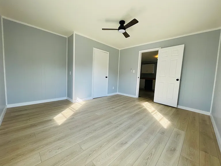 123 Douglas St — Photo 11