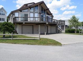 2 Beach St, Wareham, MA 02571