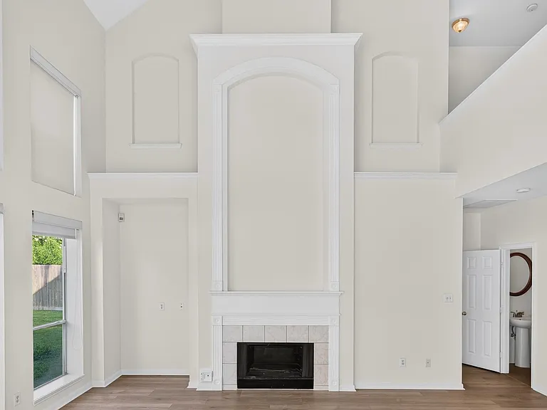 1727 Emma Cove Ct — Photo 16