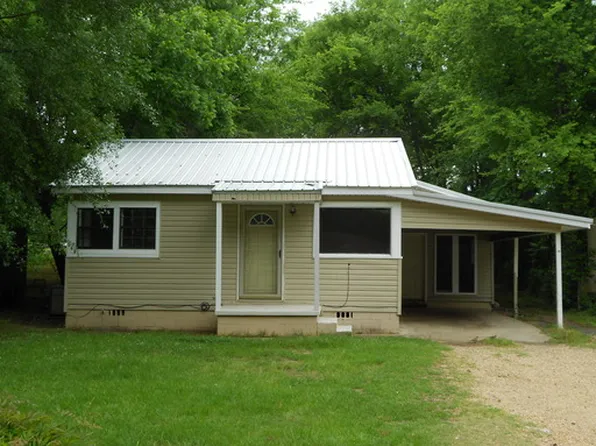 1115 26th Ave, Northport, AL 35476