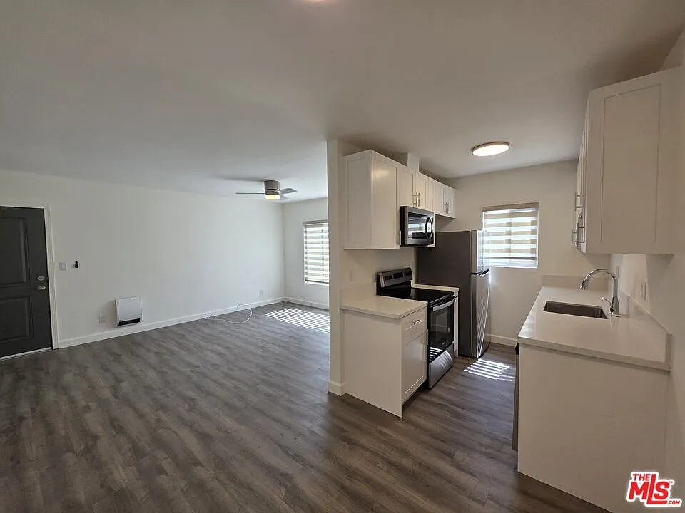 2 bed, 1.0 bath, 680 sqft, $3,050 — Photo 1