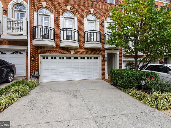 3rd image of 7722 Spoleto Ln #50
