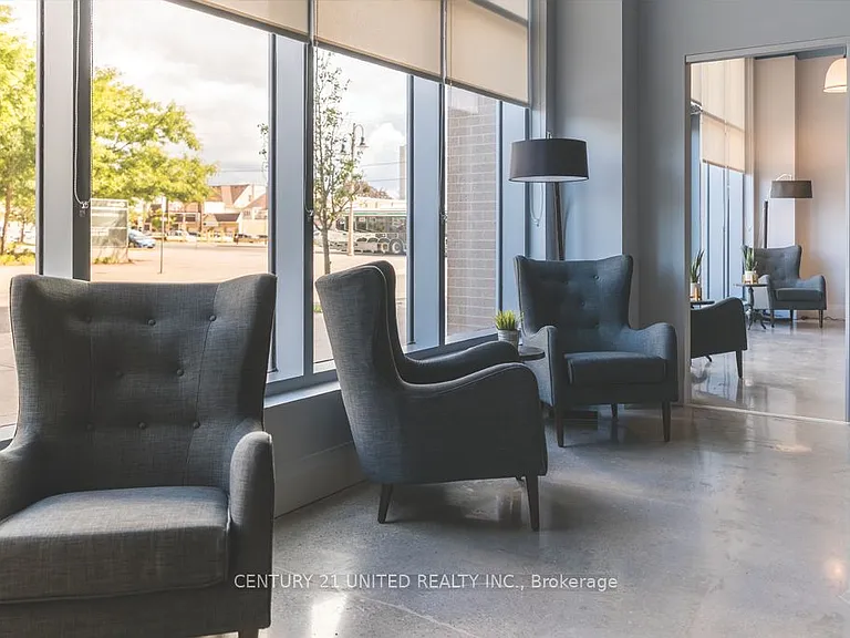 100 Bond St E #1002 — Photo 2