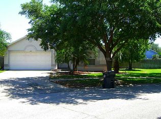 7029 Jamestown Manor Dr, Riverview, FL 33578