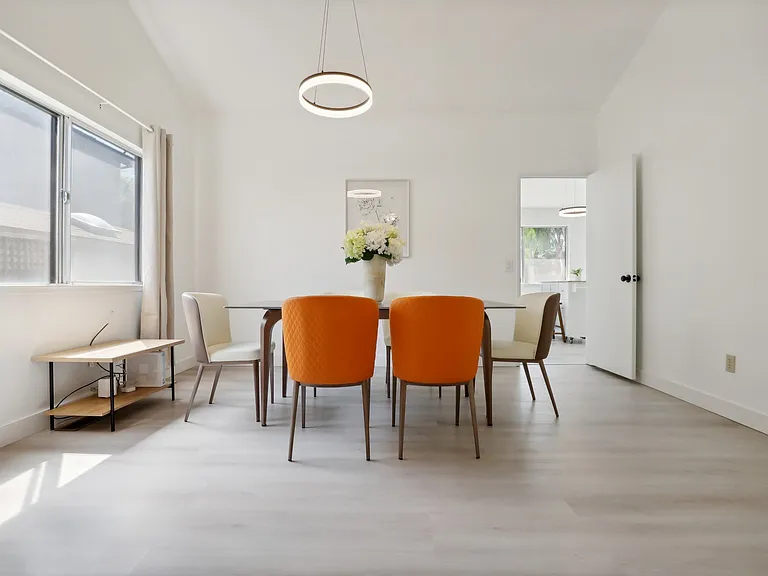 8560 Fern Crest Way — Photo 19