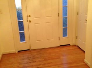 13707 Barksdale Dr, Herndon, VA 20171