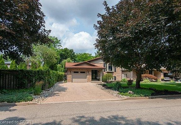 4th image of 154 Ambleside Ct