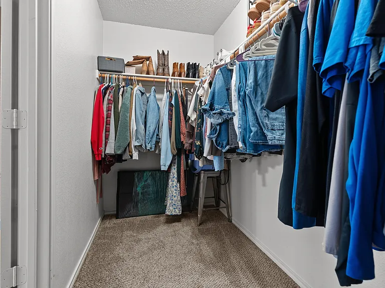 1708 Sierra Meadow Ln — Photo 13
