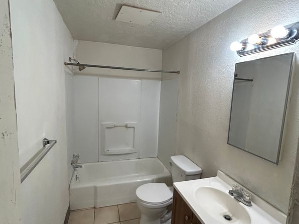 405 Utah St SE APT D