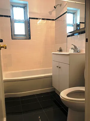 Rented by Prime Realty | media 7