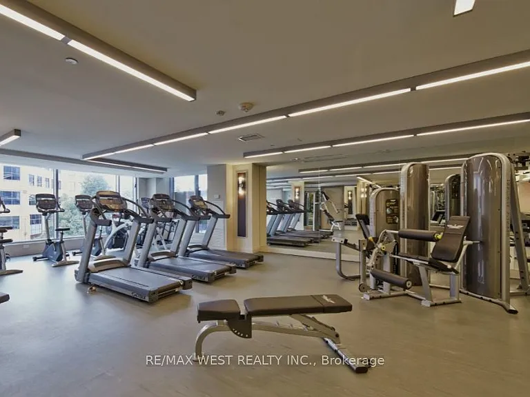 9471 Yonge St #630 — Photo 14