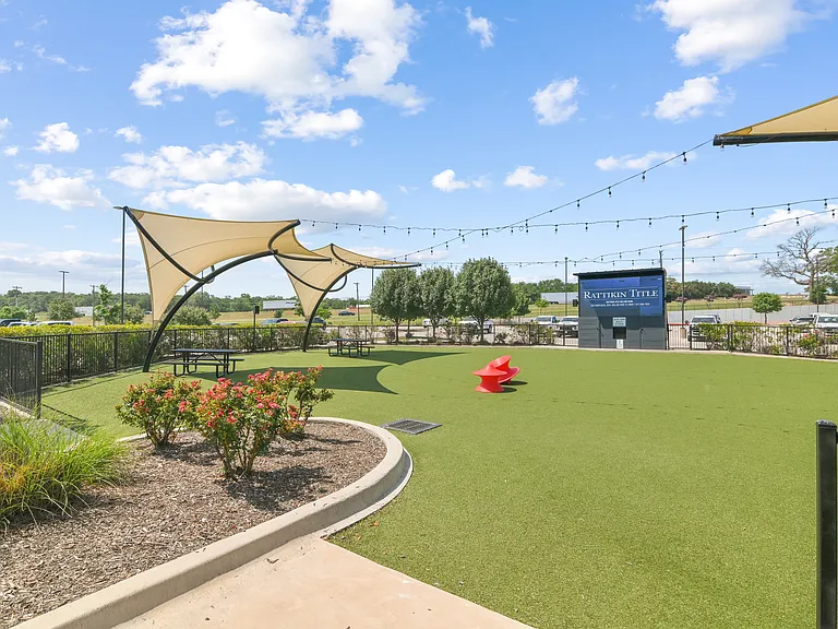 Canvas at Willow Park — Photo 66
