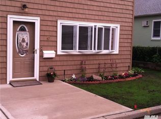 43 Willis Ave, Syosset, NY 11791