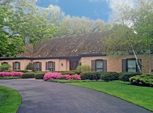 1199 Locust Rd, Wilmette, IL 60091