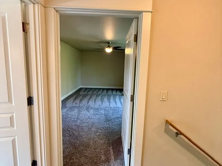 20441 Aberdeen Dr — Photo 22