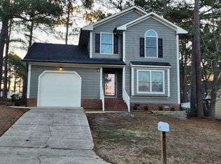 5598 Lockridge Rd, Fayetteville, NC 28311