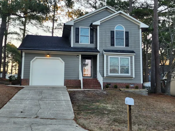 5598 Lockridge Rd, Fayetteville, NC 28311