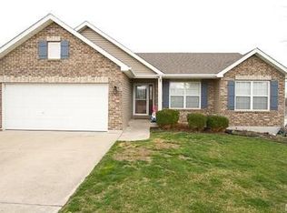 225 Hanover Ct, Troy, MO 63379