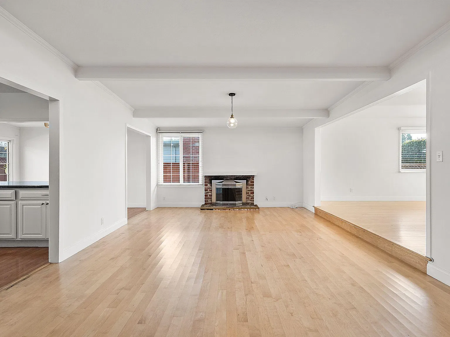 3 bed, 1700 sqft, $6,200 — Photo 3