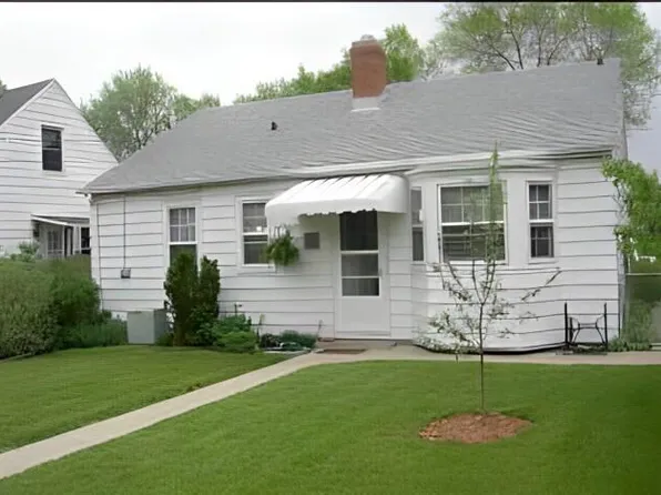 2449 South 61st STREET, West Allis, WI 53219