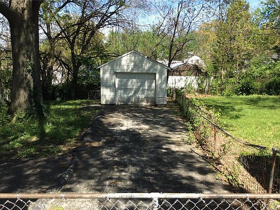 2nd image of 7205 Harney Ave N