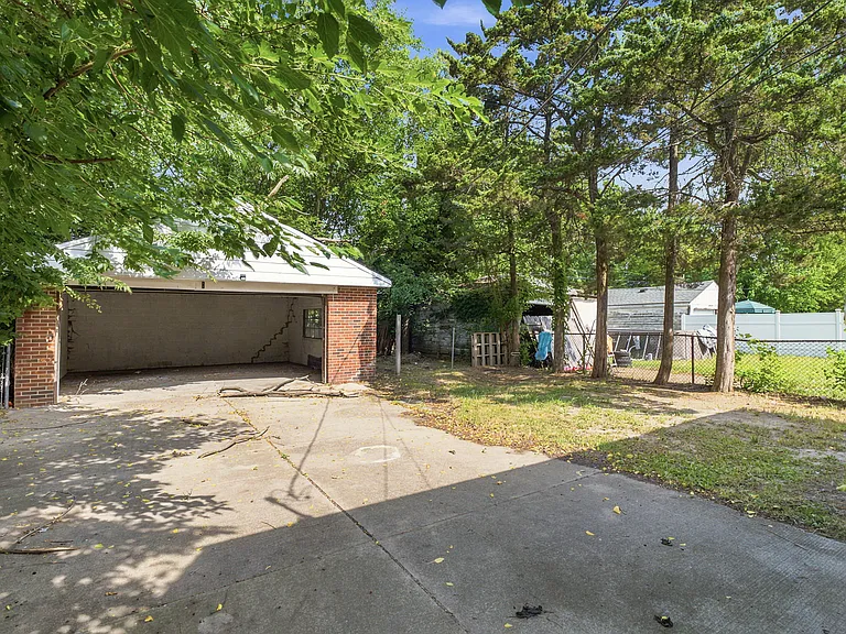 11635 Riad St — Photo 29