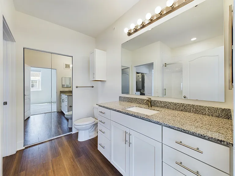 Hickory Cottages Apartment Homes — Photo 62
