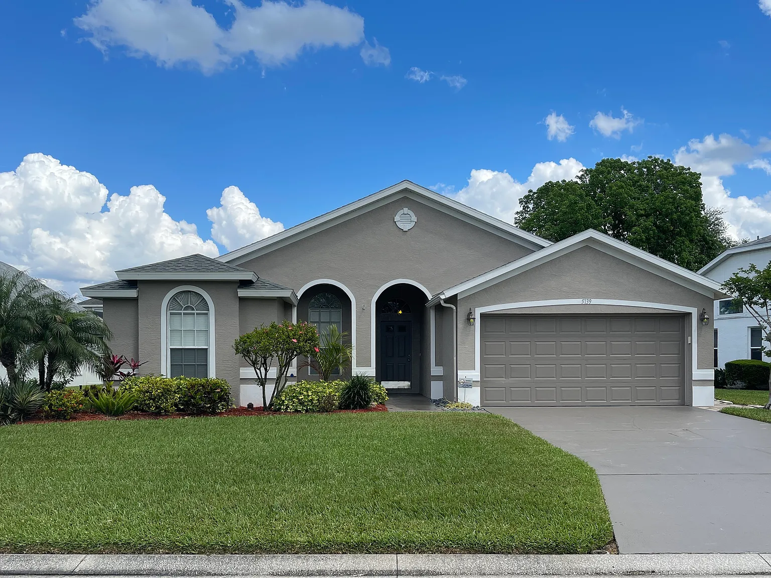 3 bed, 2.5 bath, 1981 sqft, $2,950 — Photo 1