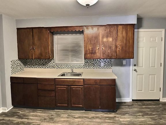 2nd image of 744 S Harris Ave #744