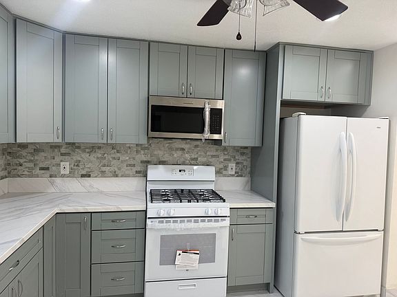 4th image of 1406 Oakdale Ave #1406