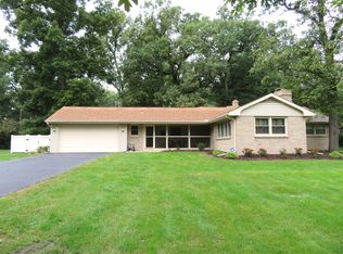 3241 Mineral Springs Rd, Sterling, IL 61081