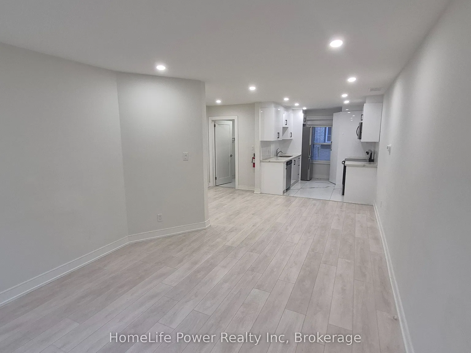 2 bed, $2,050 — Photo 4