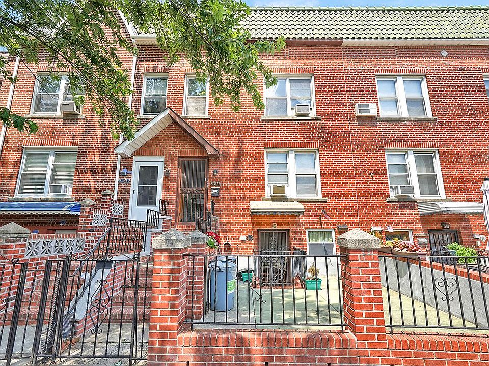 1st image of 3430 Crescent St