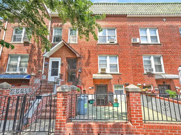 3430 Crescent St, Astoria, NY 11106