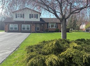 4430 Creek Rd, Lewiston, NY 14092