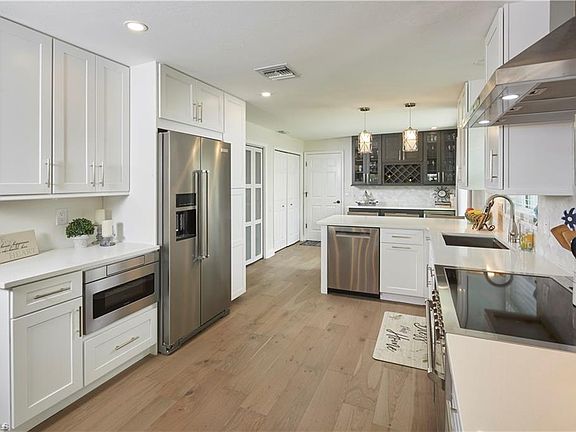 5th image of 13460 Bridgeford AVE