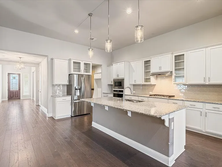 108 Strata Dr — Photo 3
