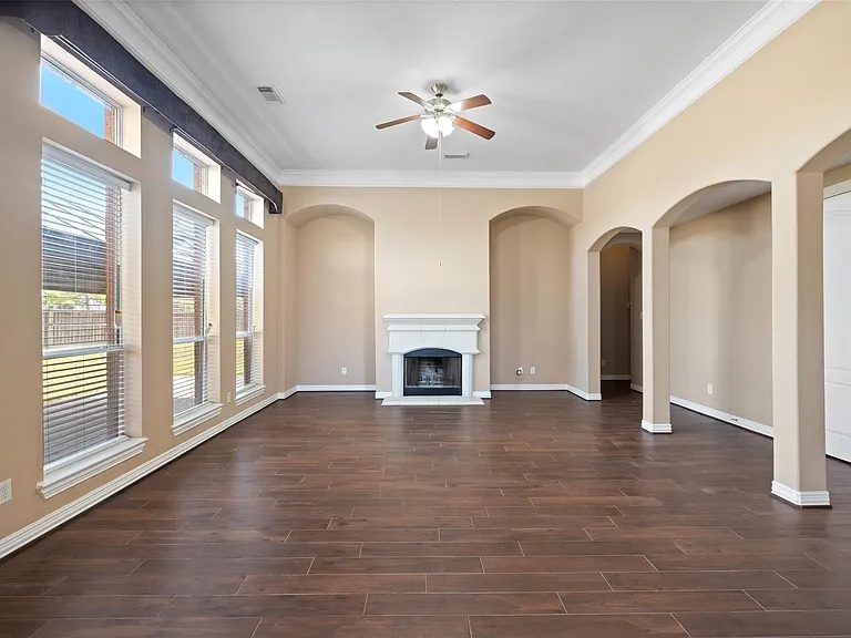 23010 Prairie Lake Ct — Photo 12